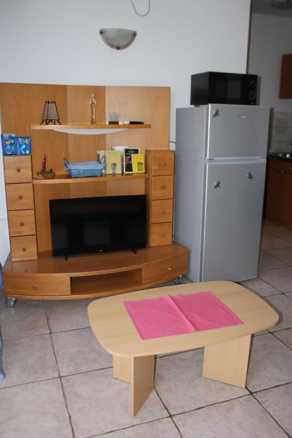 Apartments Neno Πούλα Εξωτερικό φωτογραφία