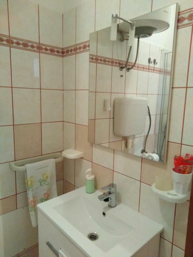 Apartments Neno Πούλα Εξωτερικό φωτογραφία
